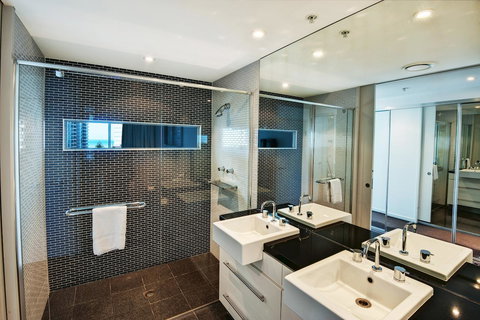 The Wave Resort - Accommodation Bookings 36