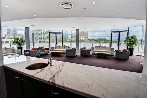 The Wave Resort - Accommodation Bookings 28