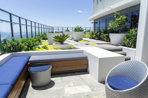 Rhapsody Resort - Official - Accommodation Bookings 7