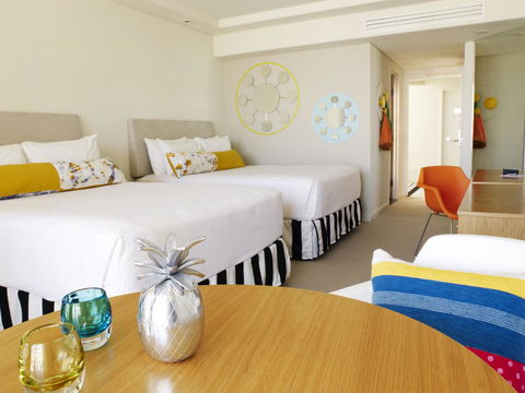 QT Gold Coast - Accommodation Bookings 9