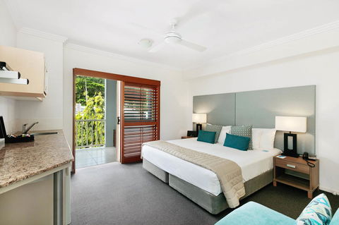 Mantra Aqueous On Port - Accommodation Bookings 24