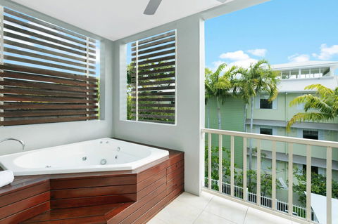 Mantra Aqueous On Port - Accommodation Bookings 22