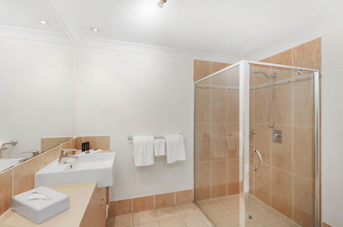 Mantra Aqueous On Port - Accommodation Bookings 14