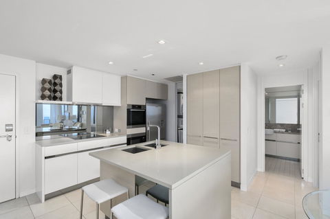 Soul Surfers Paradise - Gclr - Accommodation Bookings 10