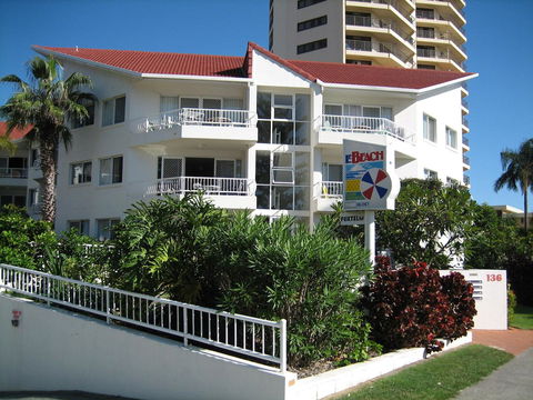 Le Beach Apartments - Accommodation Bookings 11