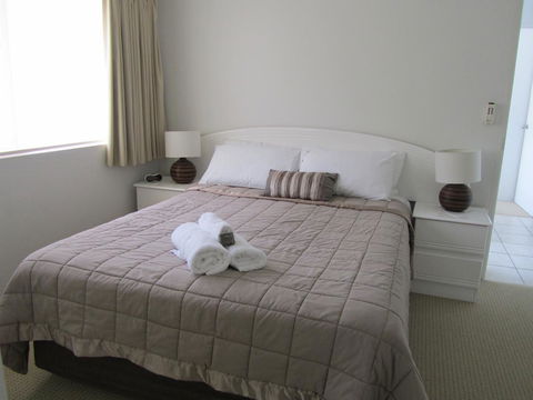 Le Beach Apartments - Accommodation Bookings 8