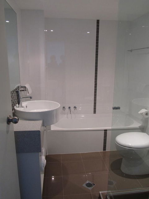 Le Beach Apartments - Accommodation Bookings 14