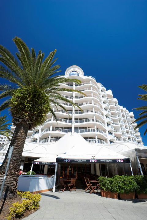 The Phoenician Resort - Accommodation Bookings 4