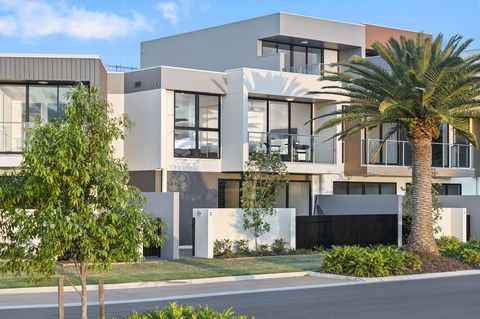 The Residences At The Peninsula - Accommodation Bookings 0