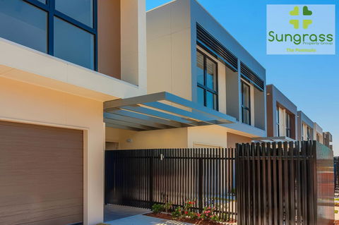 The Residences At The Peninsula - Accommodation Bookings 42
