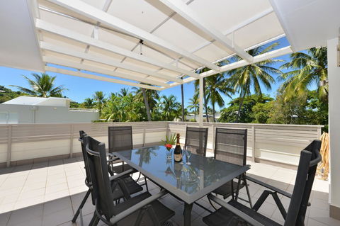 Seascape Holidays - Tropical Reef Apartments - Accommodation Bookings 5