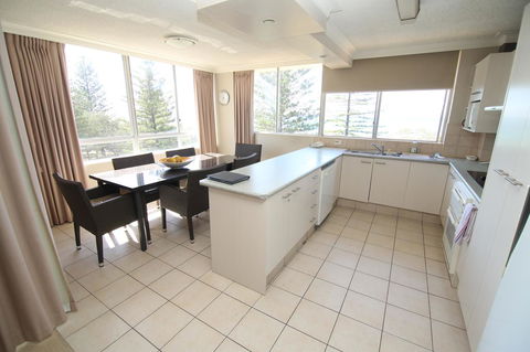 Oceania On Burleigh Beach - Accommodation Bookings 5