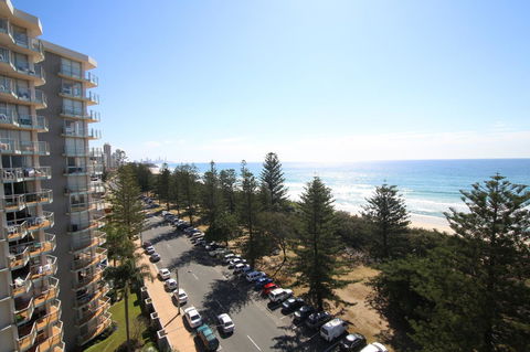 Oceania On Burleigh Beach - Accommodation Bookings 24