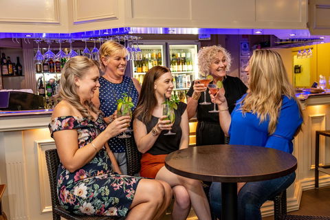 Ambassador On Ruthven - Accommodation Bookings 25