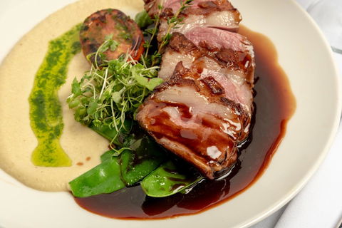 Ambassador On Ruthven - Accommodation Bookings 19