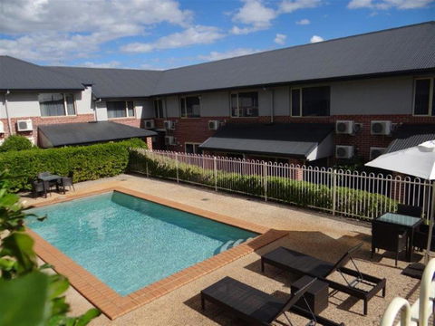 Ambassador On Ruthven - Accommodation Bookings 26