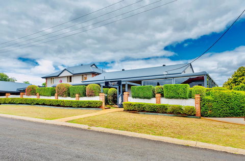 Ambassador On Ruthven - Accommodation Bookings 6