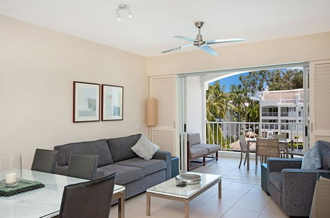 5231 BEACH CLUB PENTHOUSE - Accommodation Bookings 0