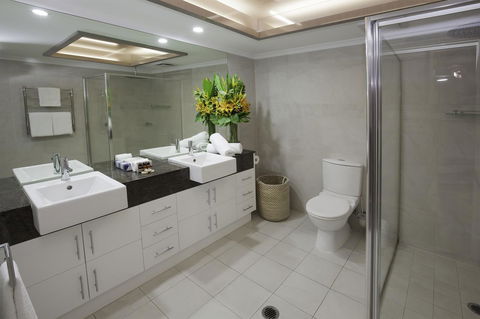 Waters Edge Apartment Cairns - Accommodation Bookings 4