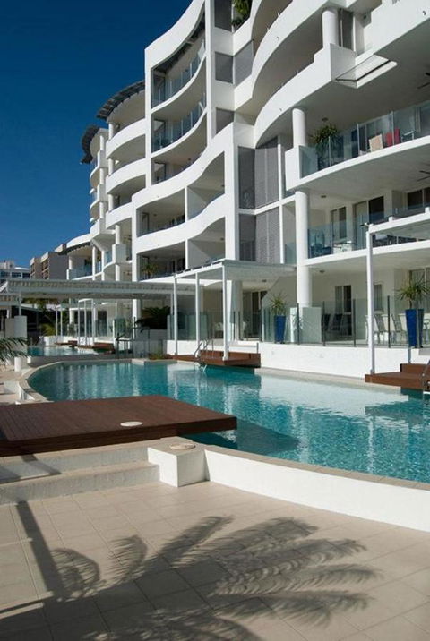 Waters Edge Apartment Cairns - Accommodation Bookings 9