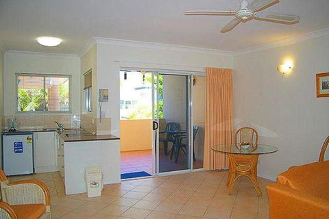 The Newport On Macrossan - Adults Only - Accommodation Bookings 4