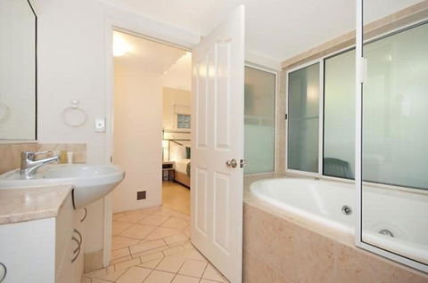 The Newport On Macrossan - Adults Only - Accommodation Bookings 2