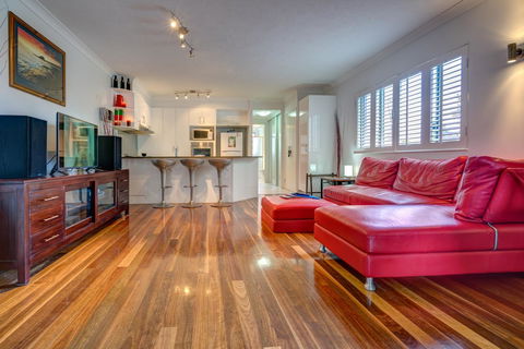 Currumbin Sands On The Beach - Accommodation Bookings 20