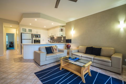 Currumbin Sands On The Beach - Accommodation Bookings 19