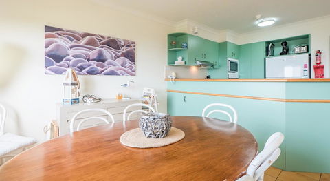 Currumbin Sands On The Beach - Accommodation Bookings 18