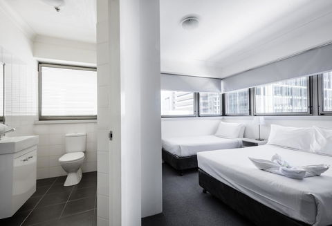 George Williams Hotel - Accommodation Bookings 32