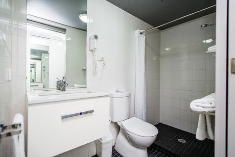 George Williams Hotel - Accommodation Bookings 43
