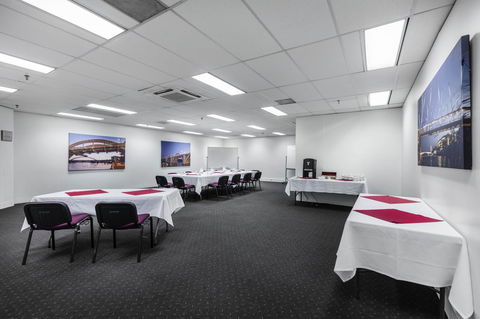 George Williams Hotel - Accommodation Bookings 40