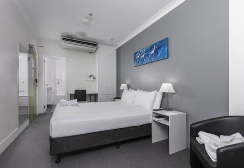 George Williams Hotel - Accommodation Bookings 35