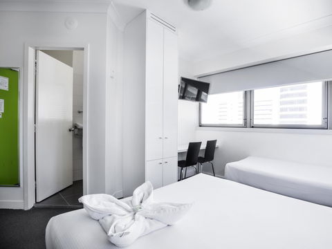 George Williams Hotel - Accommodation Bookings 31
