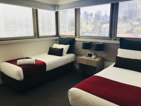 George Williams Hotel - Accommodation Bookings 14