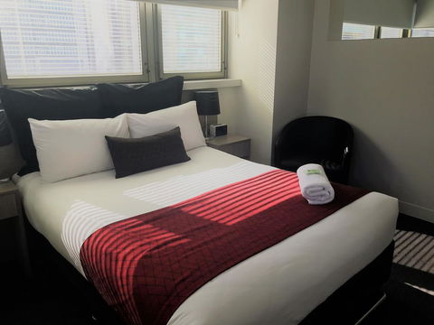 George Williams Hotel - Accommodation Bookings 12