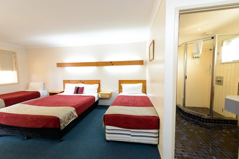 Smart Motels Bert Hinkler - Accommodation Bookings 3
