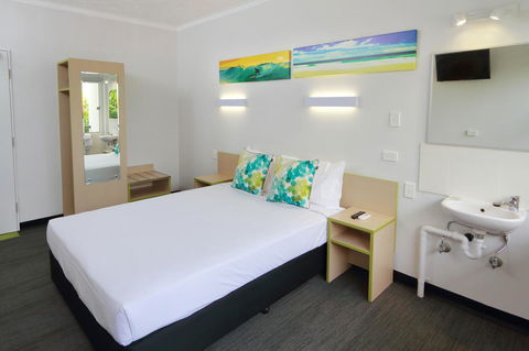 Palm Beach Hotel - Accommodation Bookings 2