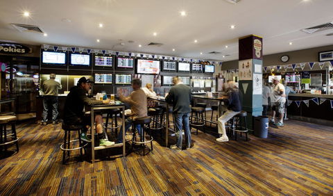 Palm Beach Hotel - Accommodation Bookings 13