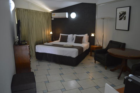 Kallangur Motel - Accommodation Bookings 34