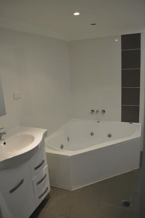 Kallangur Motel - Accommodation Bookings 36