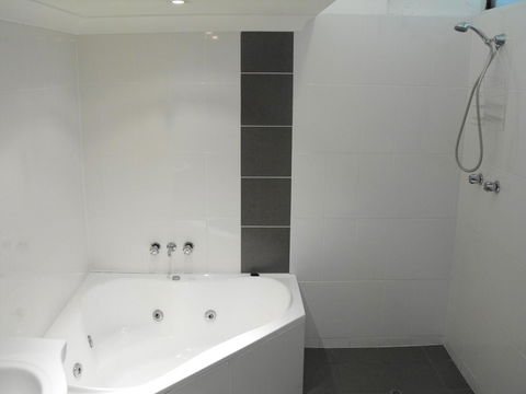 Kallangur Motel - Accommodation Bookings 3