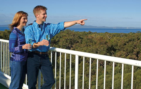 Fairways Golf & Beach Retreat Bribie Island - Accommodation Bookings 13