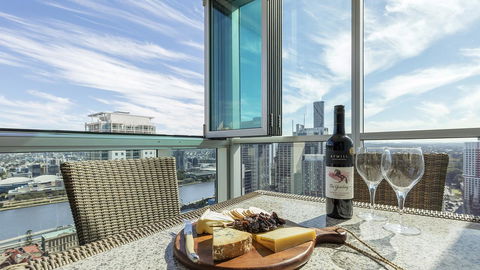Oaks Brisbane Festival Suites - Accommodation Bookings 1