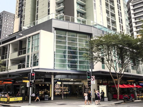 Oaks Brisbane Festival Suites - Accommodation Bookings 8