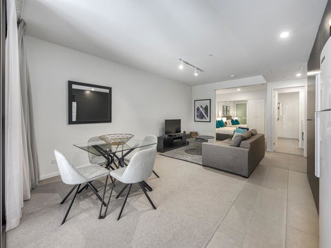 Opera Apartments South Brisbane - Accommodation Bookings 24