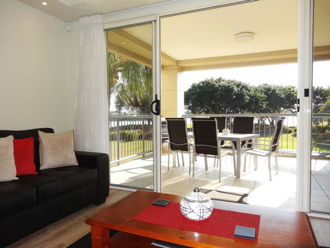 Waterfront Resort Villa With Buggy - Accommodation Bookings 20