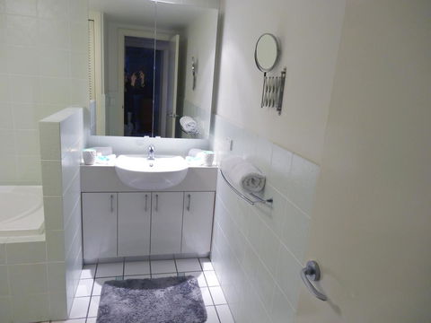 Waterfront Resort Villa With Buggy - Accommodation Bookings 13