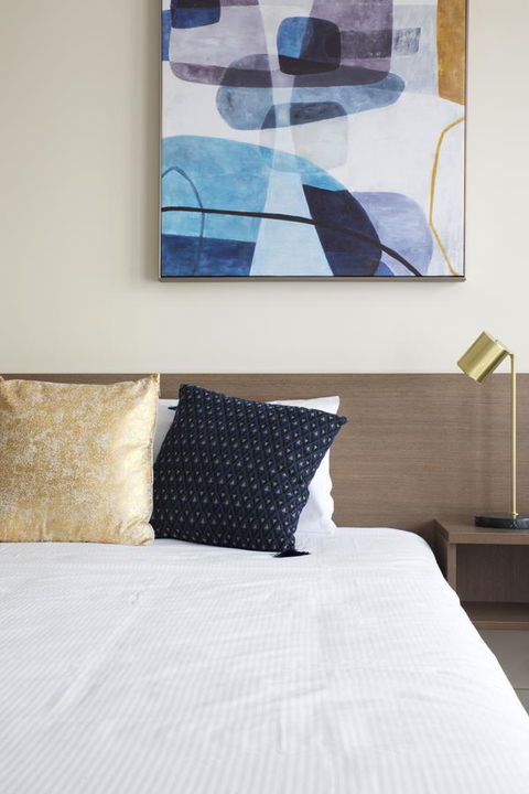 The Metropolitan Spring Hill - Accommodation Bookings 6