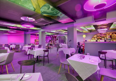 The Metropolitan Spring Hill - Accommodation Bookings 38
